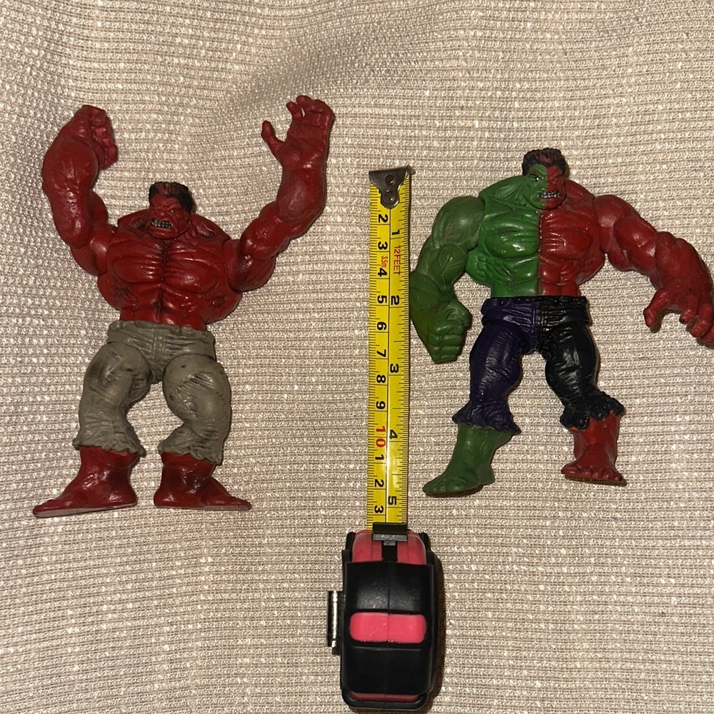 Dynamic Hulk Duo Action Figures - Red Hulk and Compound Hulk - Picture 5 of 7